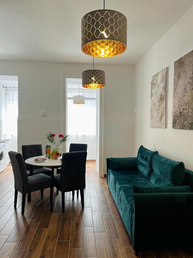 Lux Apartmans Apartment พูลา ภายนอก รูปภาพ